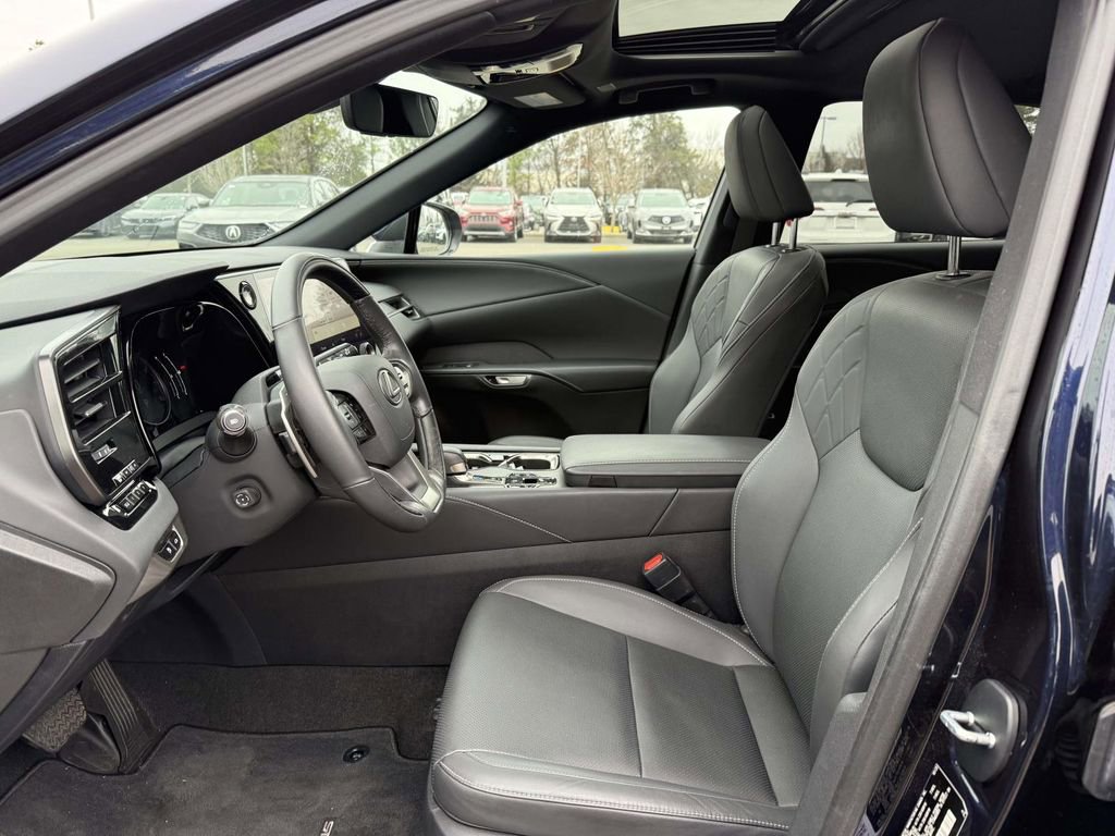 Used 2024 Lexus RX 350 AWD image 17