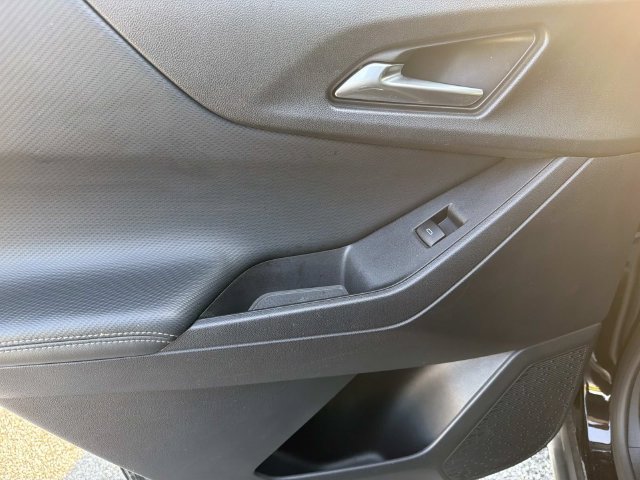 Used 2025 Chevrolet Equinox LT AWD/4WD image 18