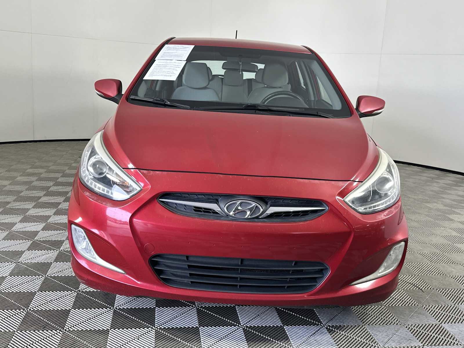 Used 2014 Hyundai Accent SE FWD image 6