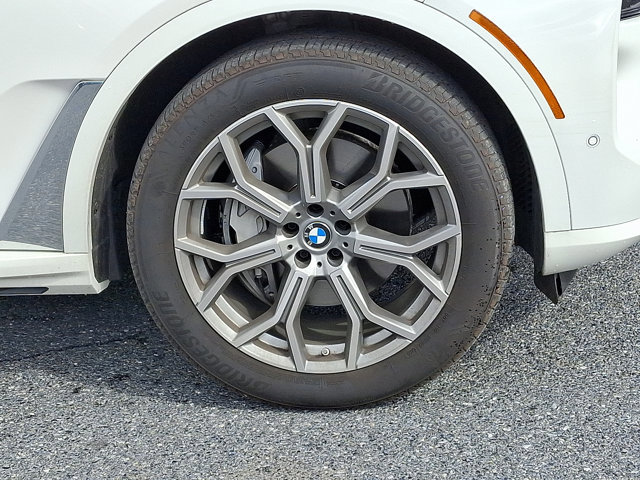 Used 2026 BMW X7 xDrive40i image 8