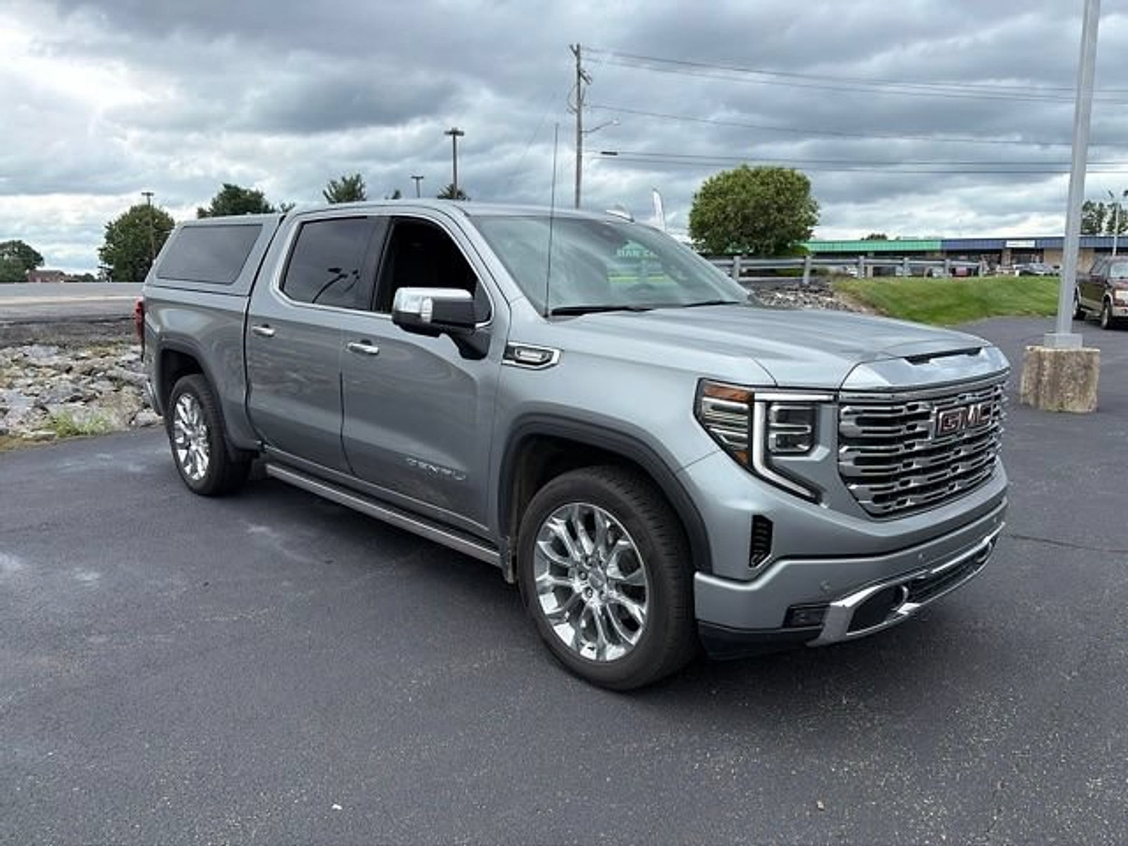 Used 2023 GMC Sierra 1500 Denali AWD/4WD image 4