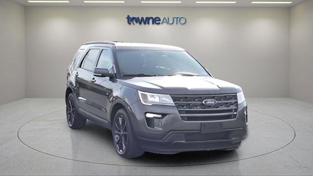 Used 2018 Ford Explorer XLT w/ Equipment Group 202A image 9