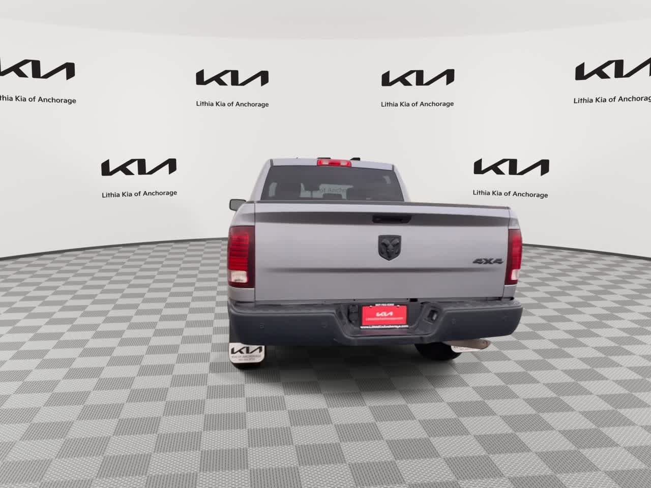 Used 2024 RAM 1500 Warlock AWD/4WD image 7