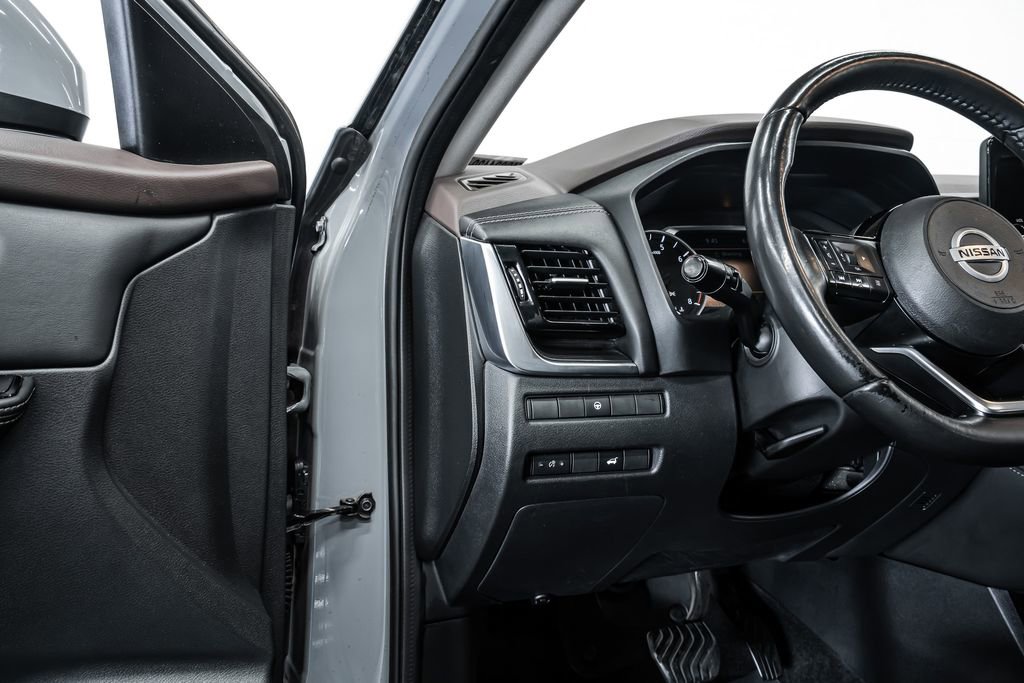 Used 2021 Nissan Rogue SL w/ Premium Package image 22