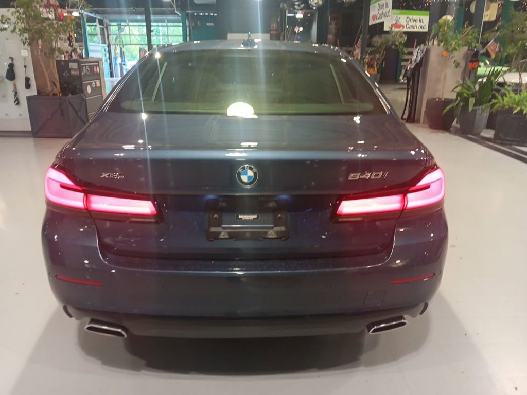 Certified 2023 BMW 540i xDrive w/ Executive Package AWD/4WD image 7