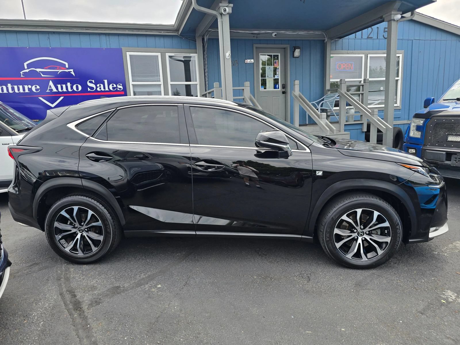 Used 2015 Lexus NX 200t F Sport w/ Navigation System Package AWD/4WD image 6