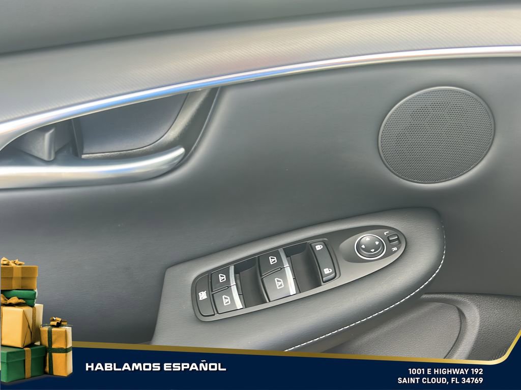 Used 2025 INFINITI QX50 Pure image 11