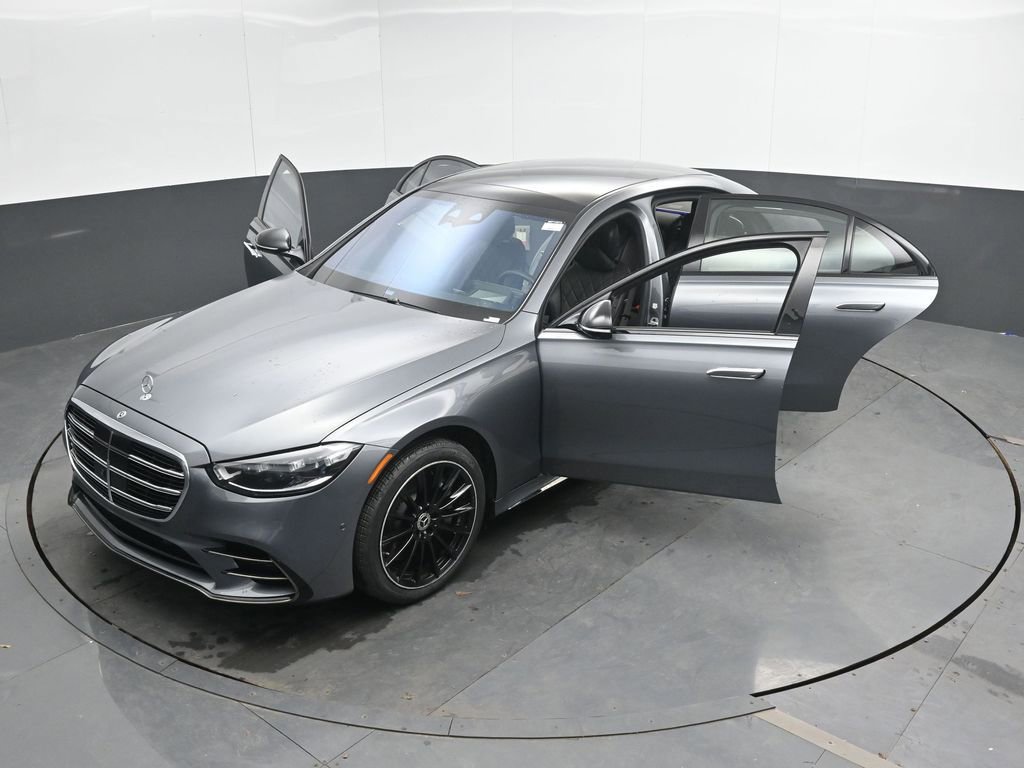 Used 2023 Mercedes-Benz S 580e 4MATIC Sedan image 48