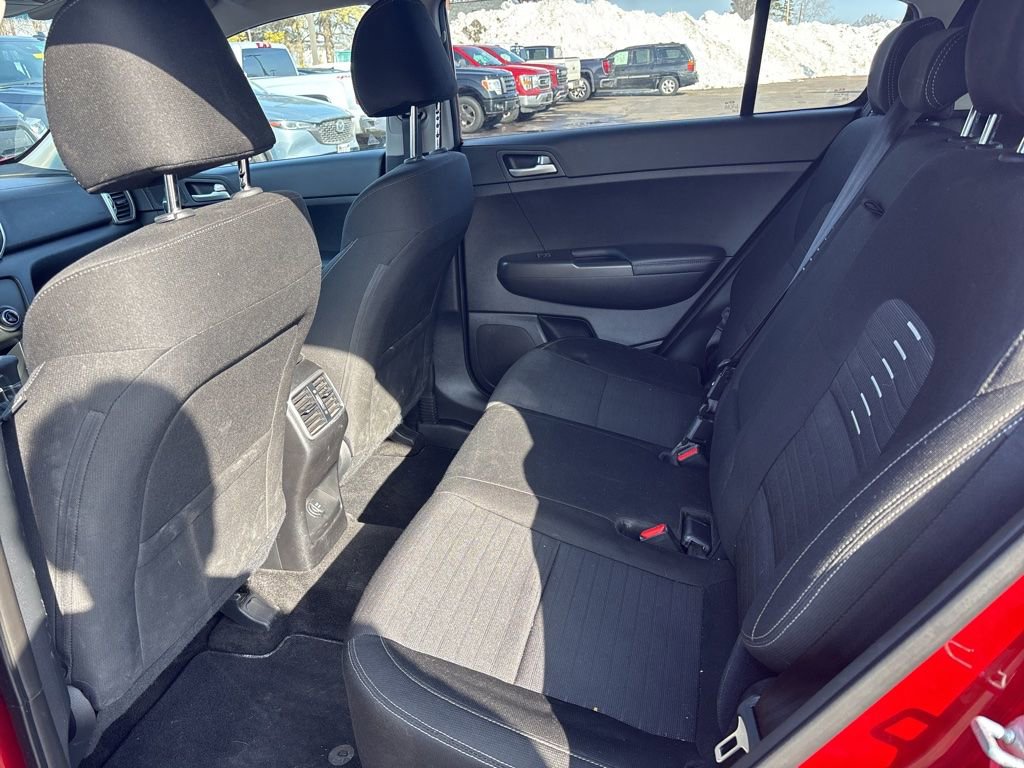 Used 2018 Kia Sportage LX image 9
