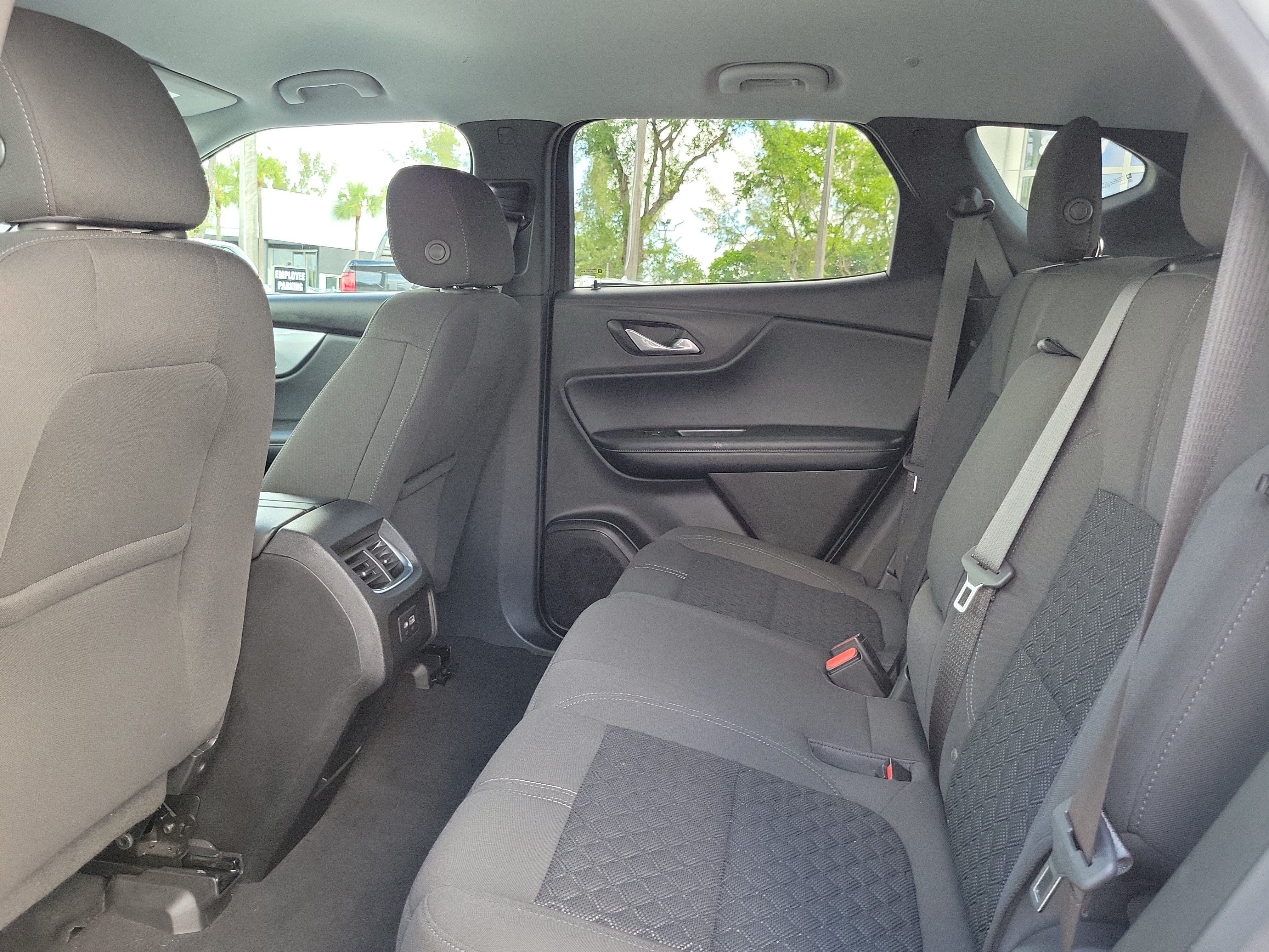 Used 2020 Chevrolet Blazer LT FWD image 13