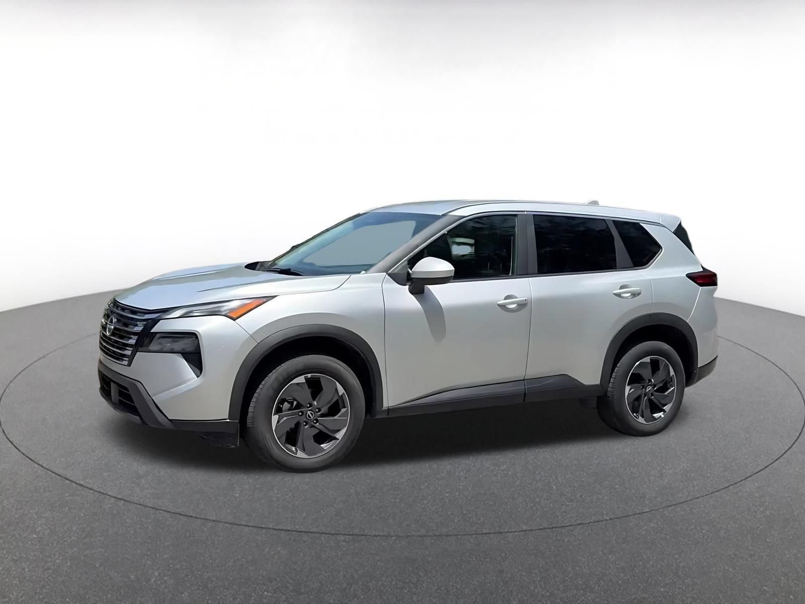 Used 2025 Nissan Rogue SV FWD image 8