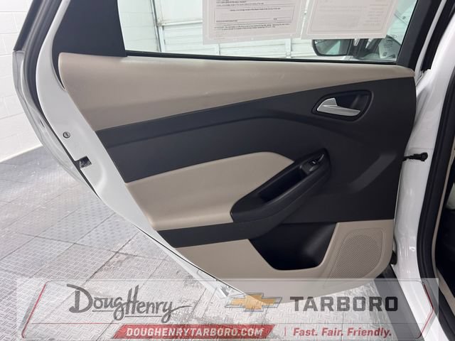 Used 2015 Ford Focus SE FWD image 26