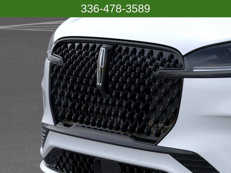 New 2026 Lincoln Aviator 2WD w/ Jet Appearance Package image 17