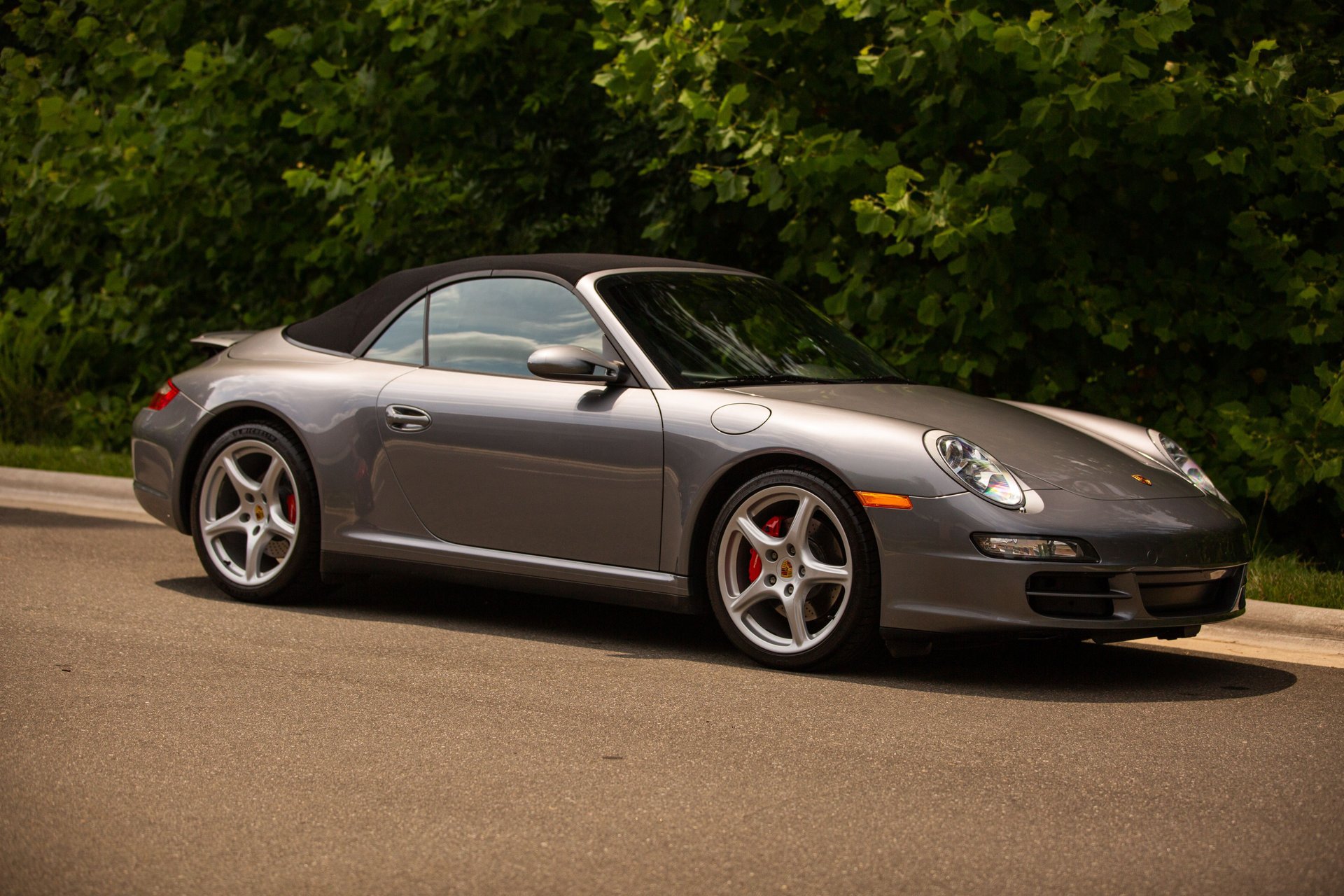 Used 2006 Porsche 911 Carrera 4S AWD/4WD image 16