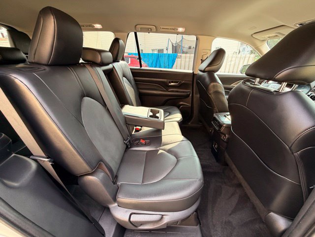 Used 2024 Toyota Grand Highlander AWD image 22