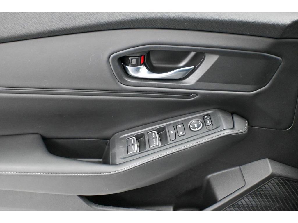 Used 2024 Honda Accord Sport image 28