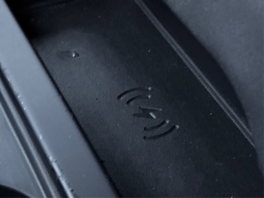 Used 2023 Land Rover Defender 90 S image 36