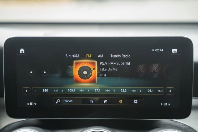 Used 2022 Mercedes-Benz GLC 300 4MATIC w/ Premium Package Lite image 22