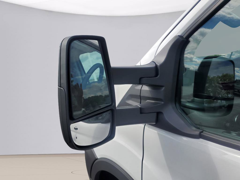 New 2025 Ford Transit 250 Low Roof RWD image 15