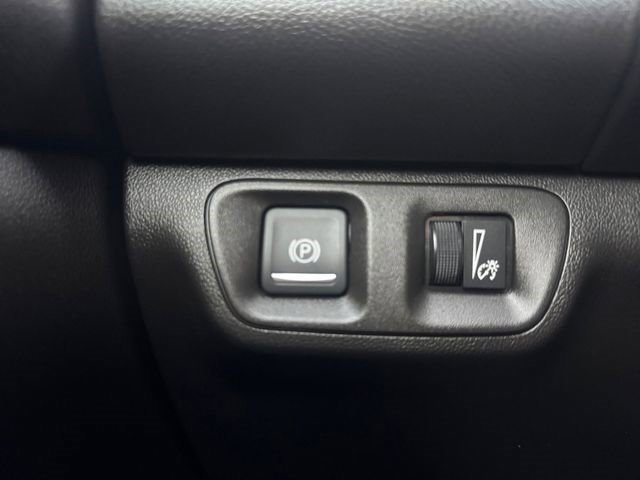 Certified 2022 GMC Acadia AT4 image 20