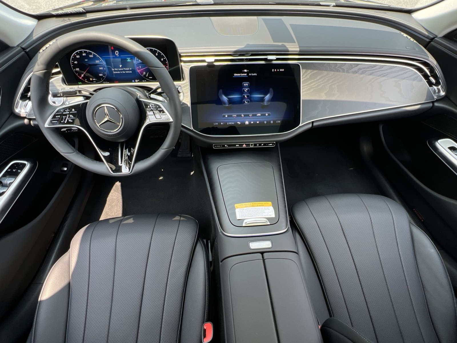 New 2026 Mercedes-Benz E 450 4MATIC Sedan image 13