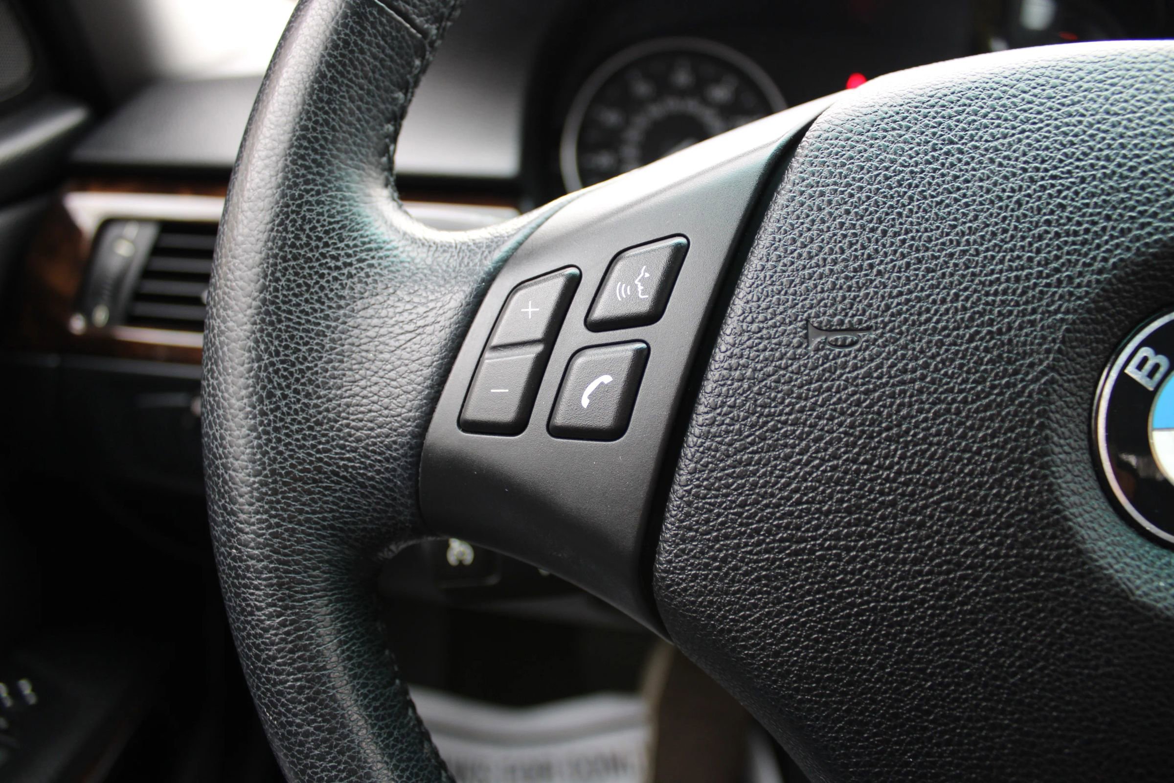 Used 2011 BMW 328i xDrive Sedan w/ Premium Pkg image 8