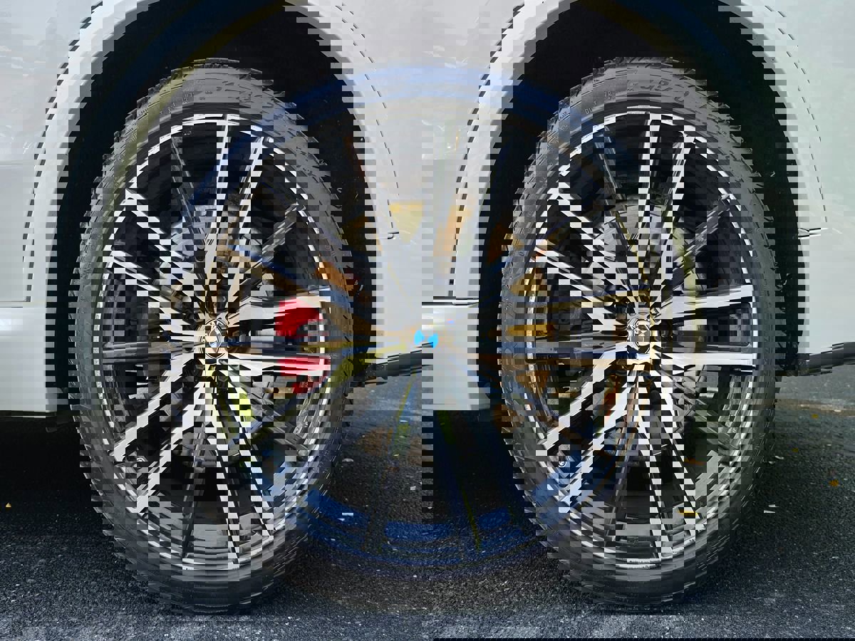 Used 2021 BMW X5 sDrive40i w/ M Sport Package image 81