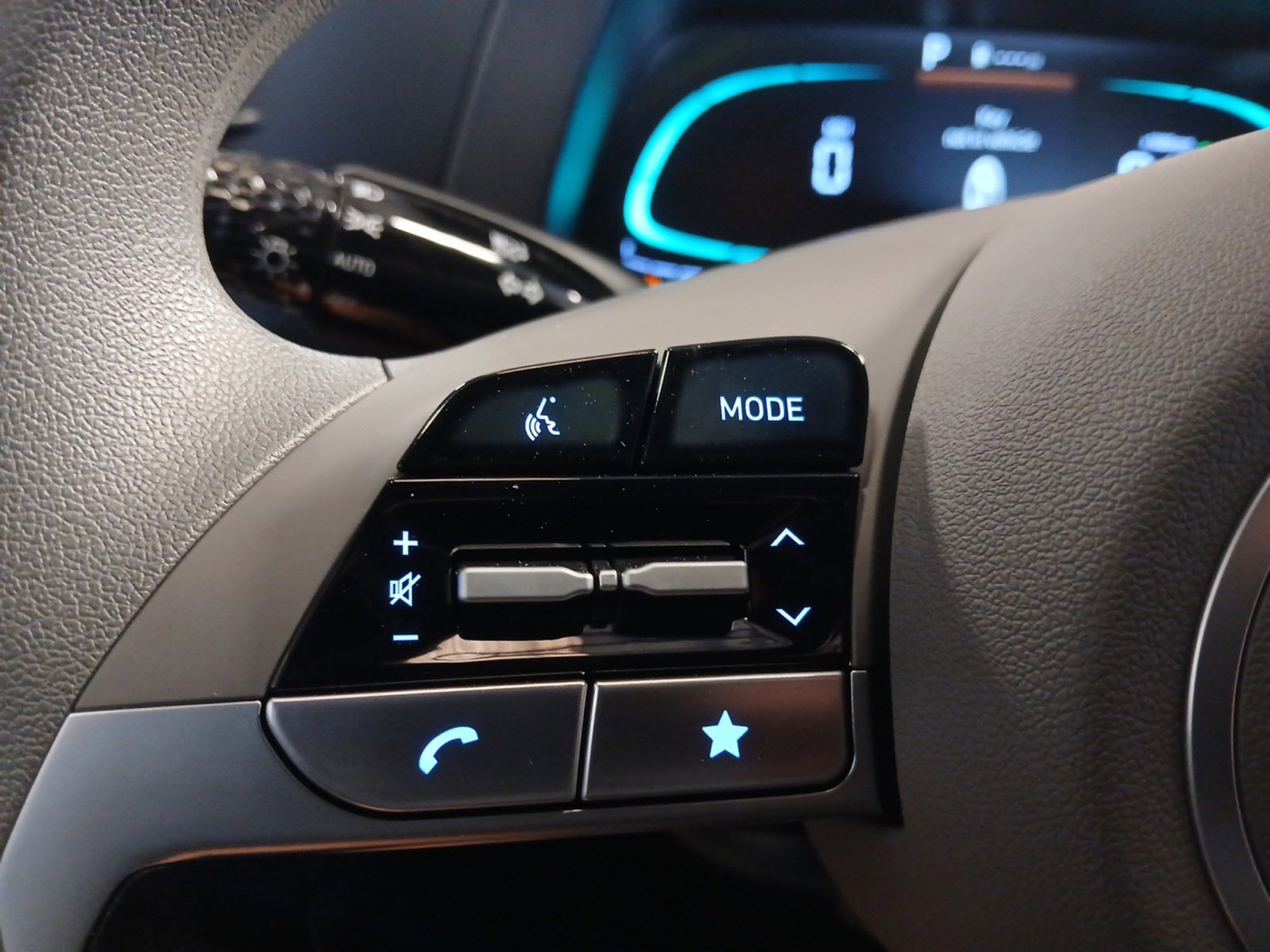 New 2025 Hyundai Elantra Blue image 17