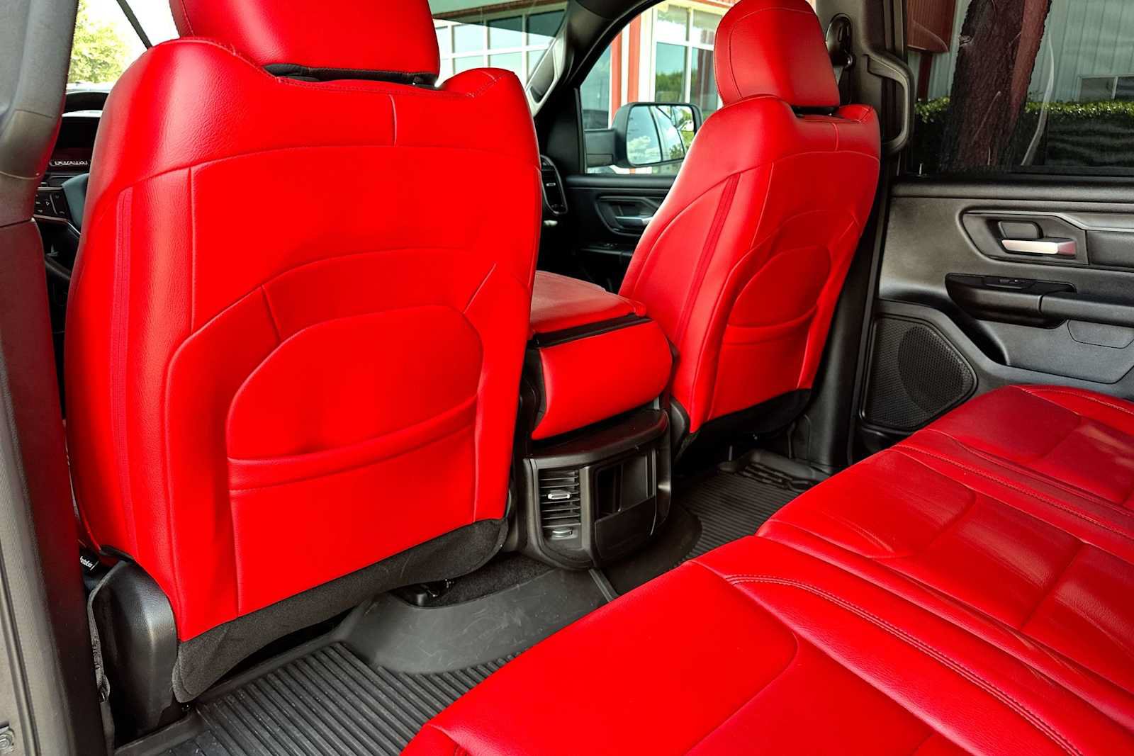 Used 2025 RAM 1500 Warlock AWD/4WD image 24