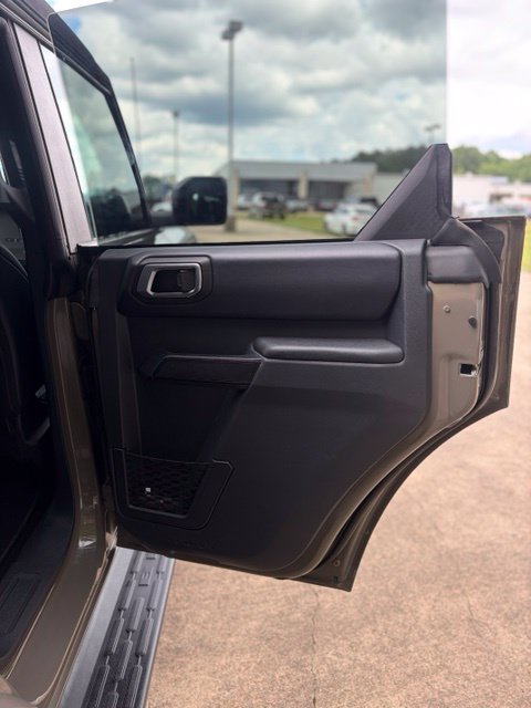 Used 2025 Ford Bronco Outer Banks AWD/4WD image 16