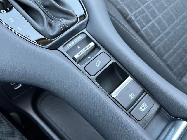 New 2026 Honda HR-V LX image 25