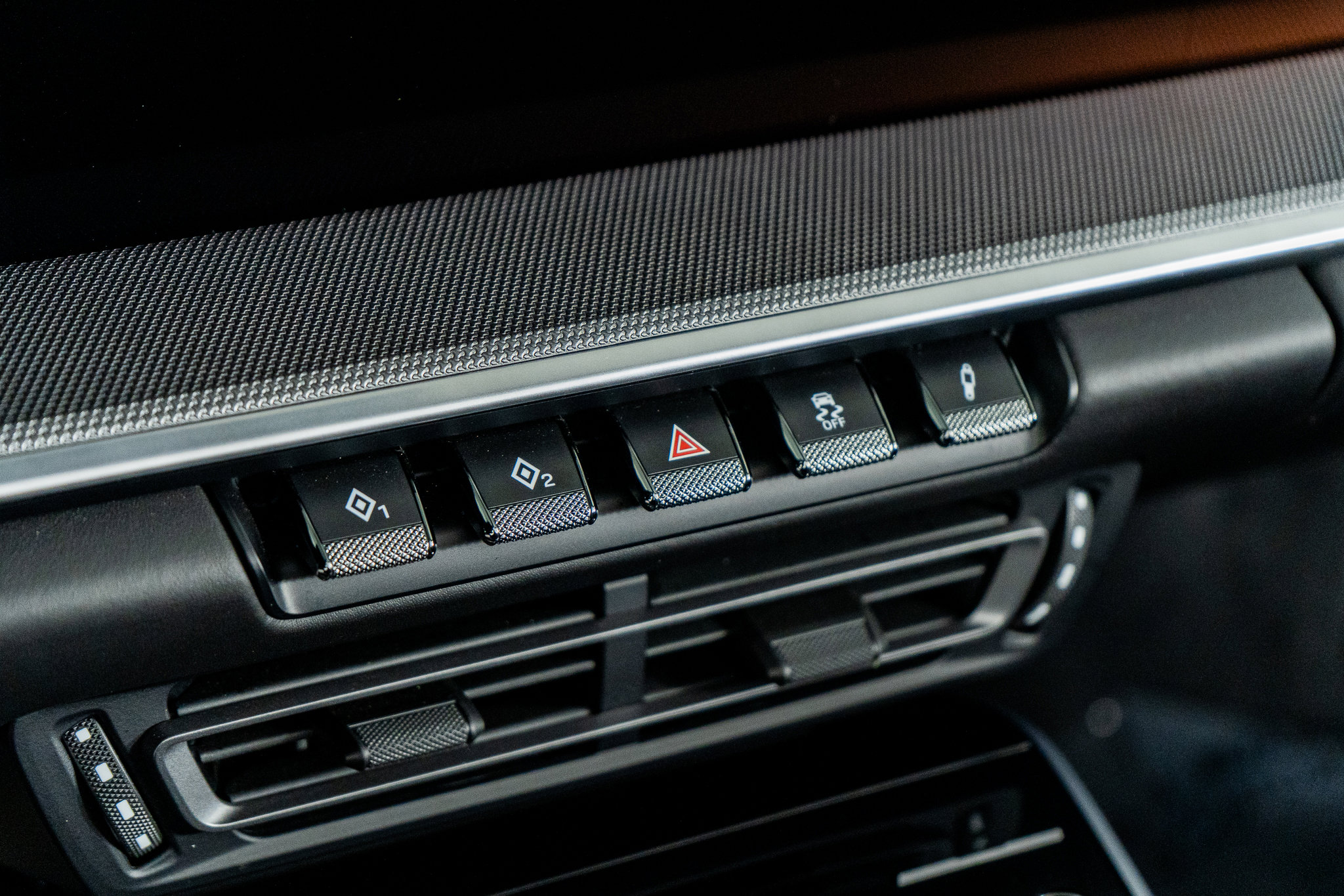 Used 2024 Porsche 911 Turbo image 40