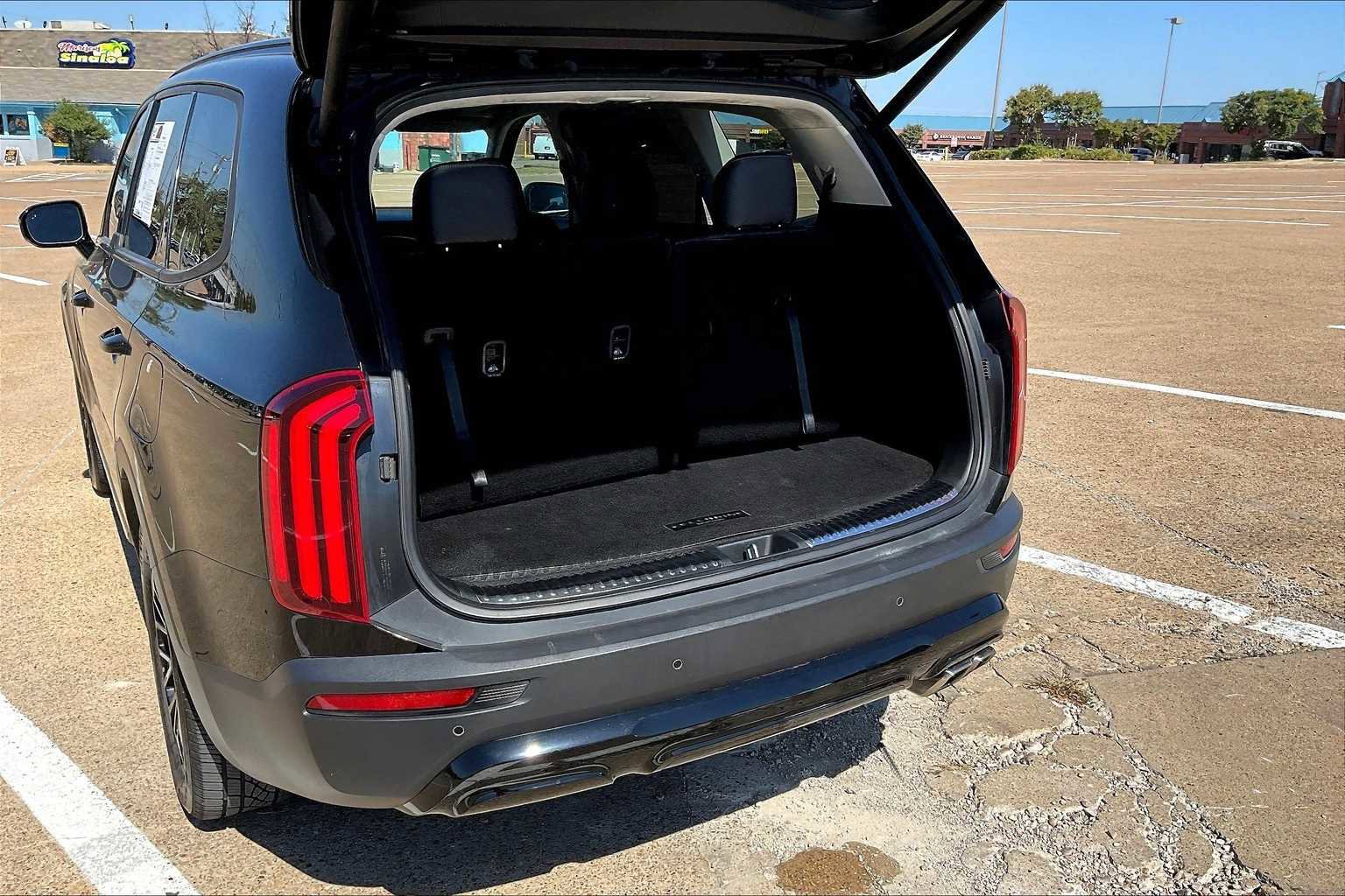 Certified 2022 Kia Telluride SX w/ SX Prestige Package image 18