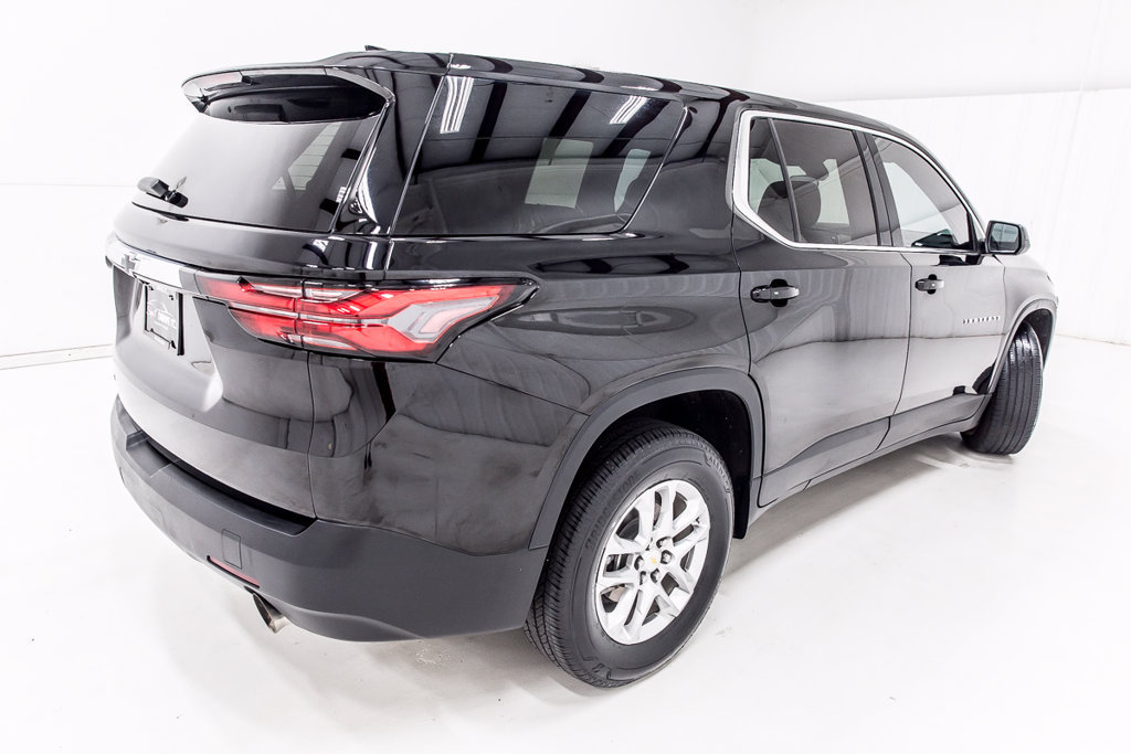Used 2023 Chevrolet Traverse LS w/ LPO, Cargo Package FWD image 7