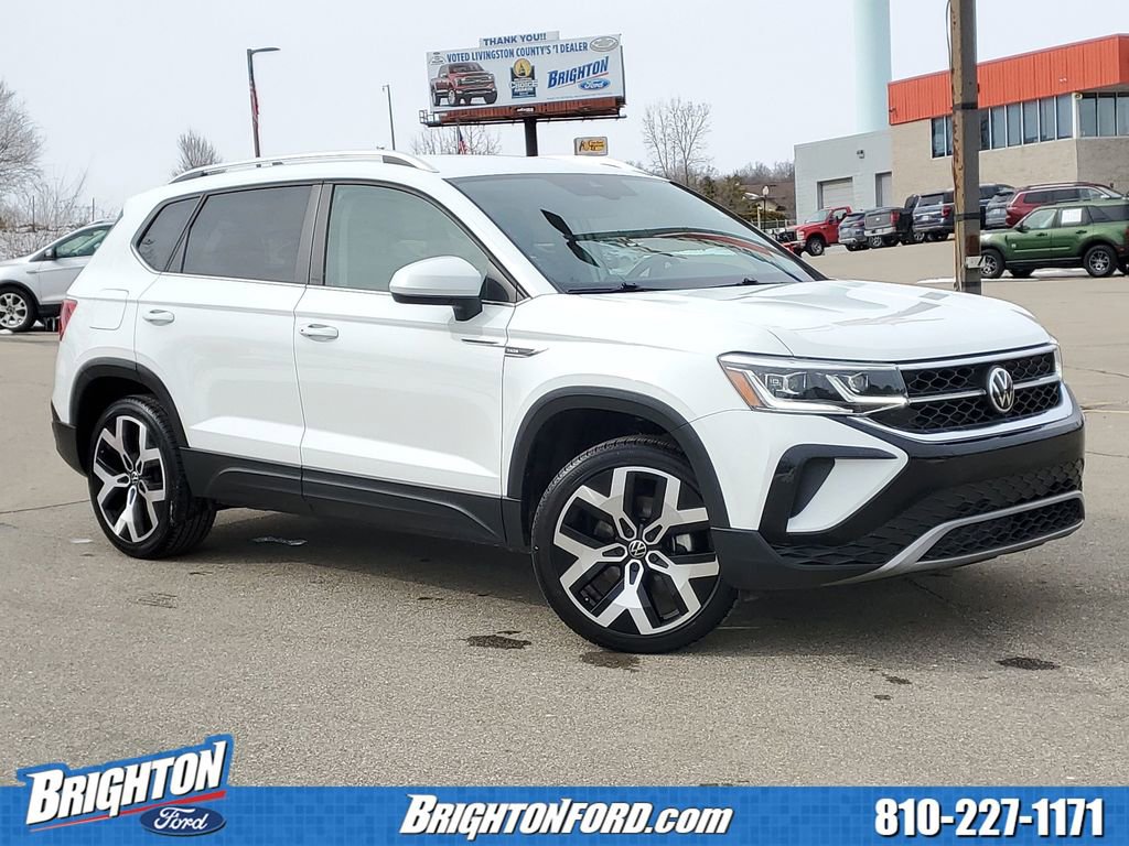Used 2022 Volkswagen Taos SEL image 1