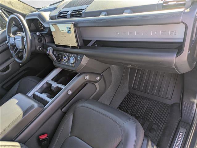 Used 2025 Land Rover Defender 110 X image 23