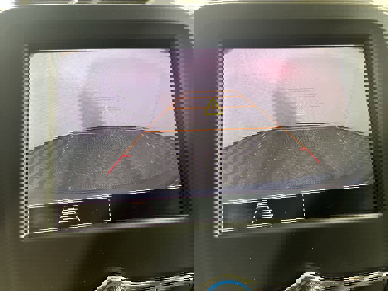 Used 2023 Chevrolet Equinox LT image 19