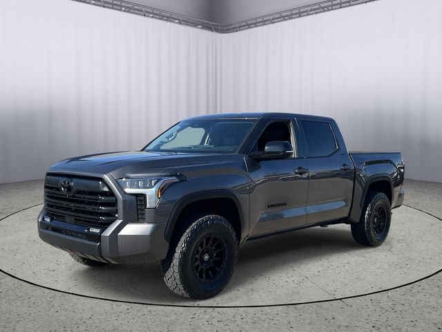 Used 2024 Toyota Tundra Limited AWD/4WD image 2