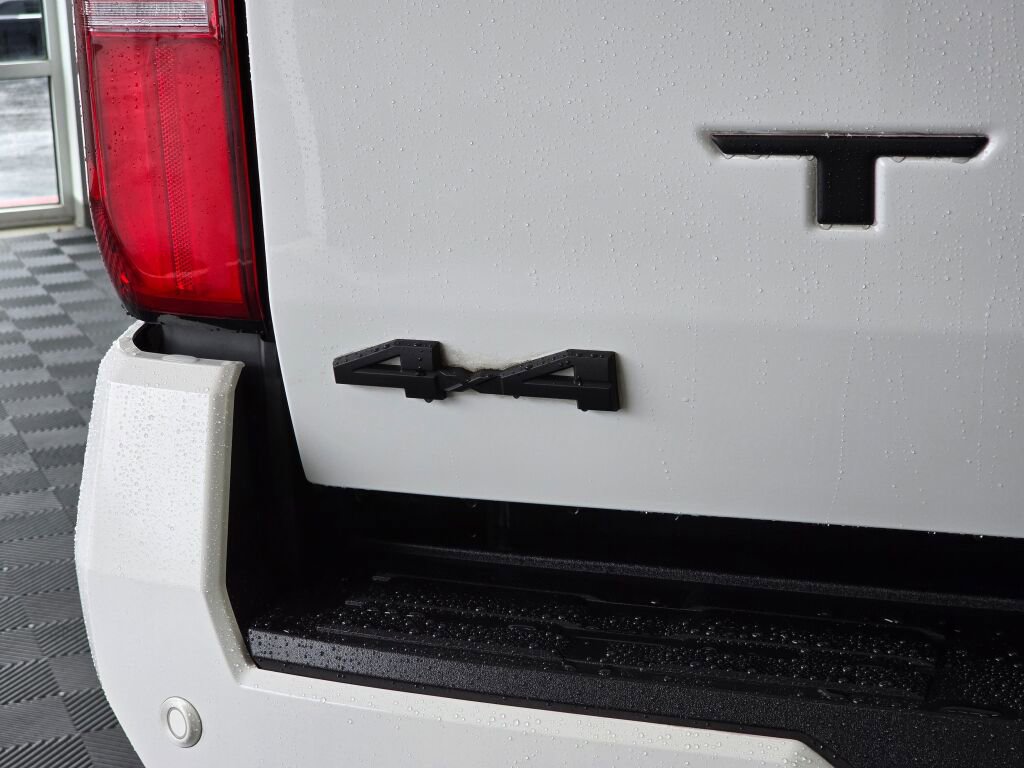 Used 2024 Toyota Tacoma TRD Sport w/ TRD Sport Upgrade Package image 14