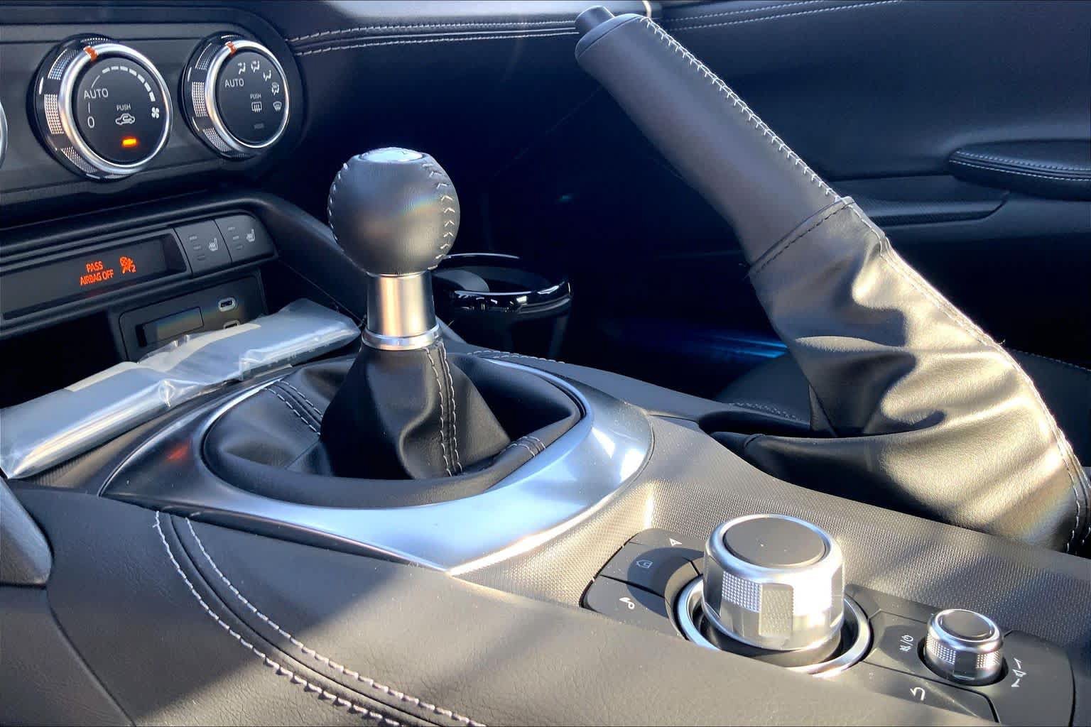 New 2026 MAZDA MX-5 Miata RF Grand Touring RWD image 7