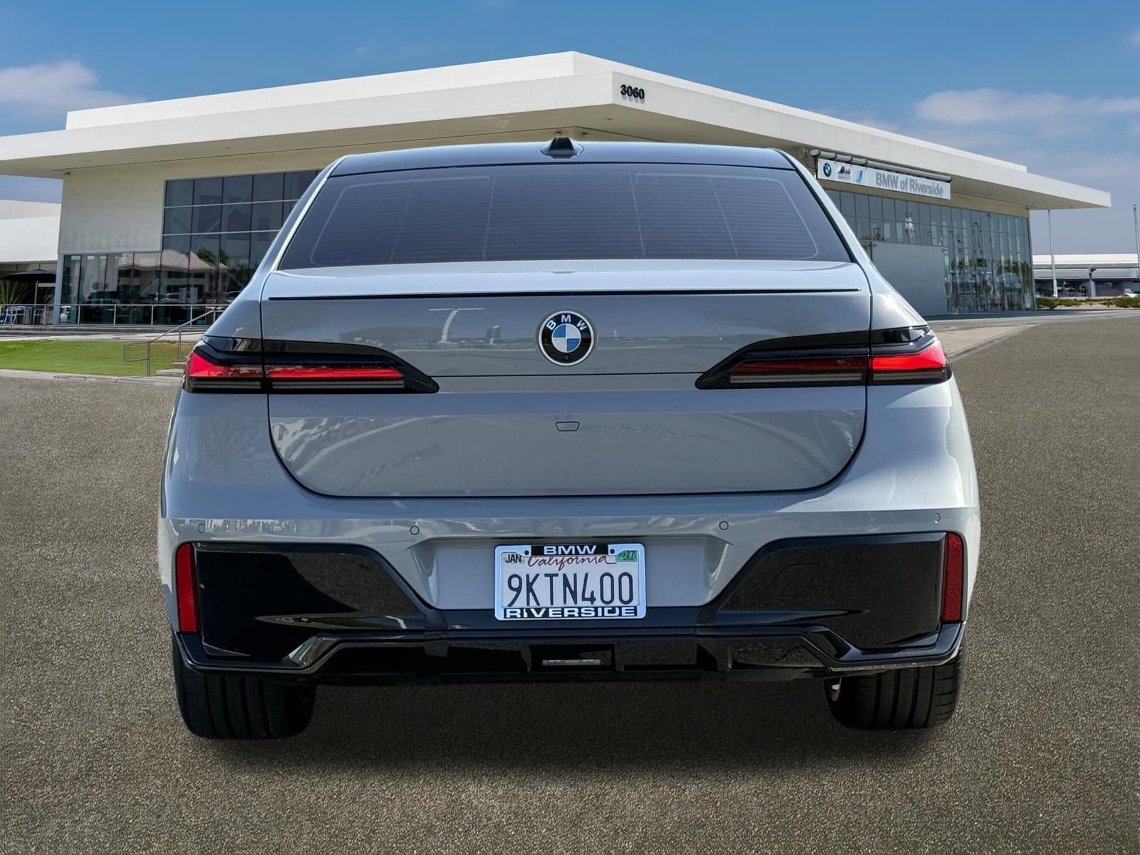 Certified 2024 BMW 740i w/ M Sport Professional Package image 9