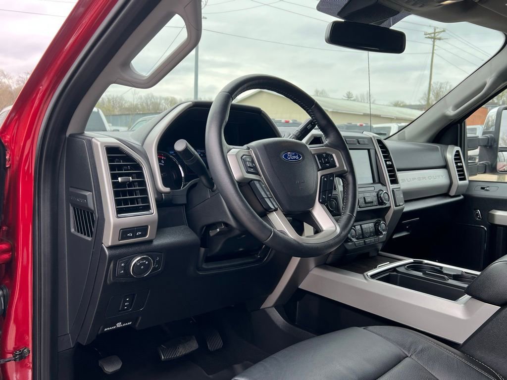 Used 2020 Ford F250 Lariat w/ Chrome Package image 13