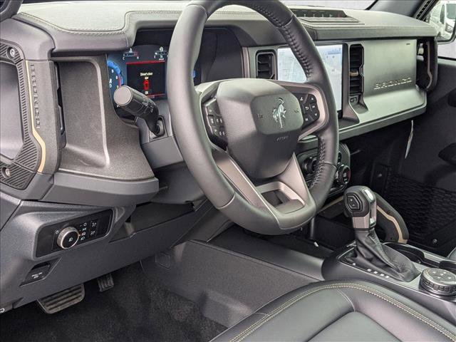 New 2025 Ford Bronco Badlands image 3