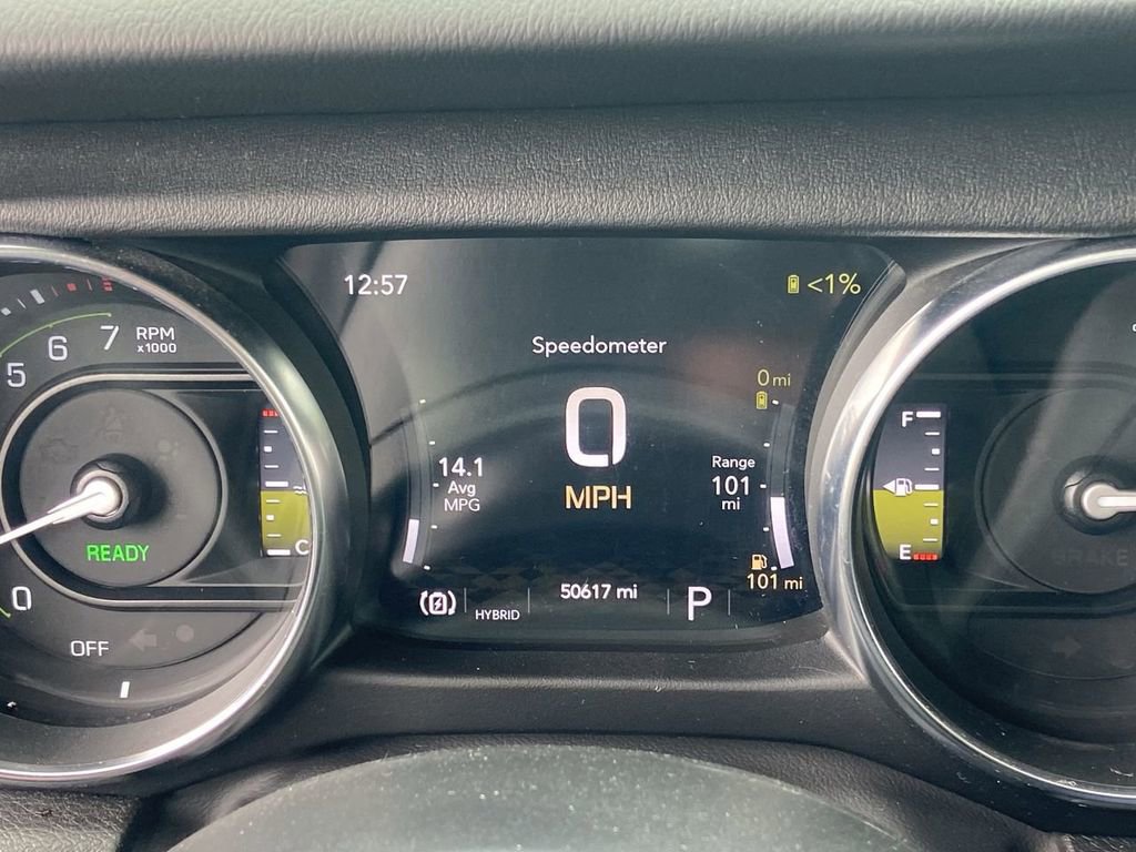 Used 2023 Jeep Wrangler Unlimited Sahara w/ Cold Weather Group AWD/4WD image 7