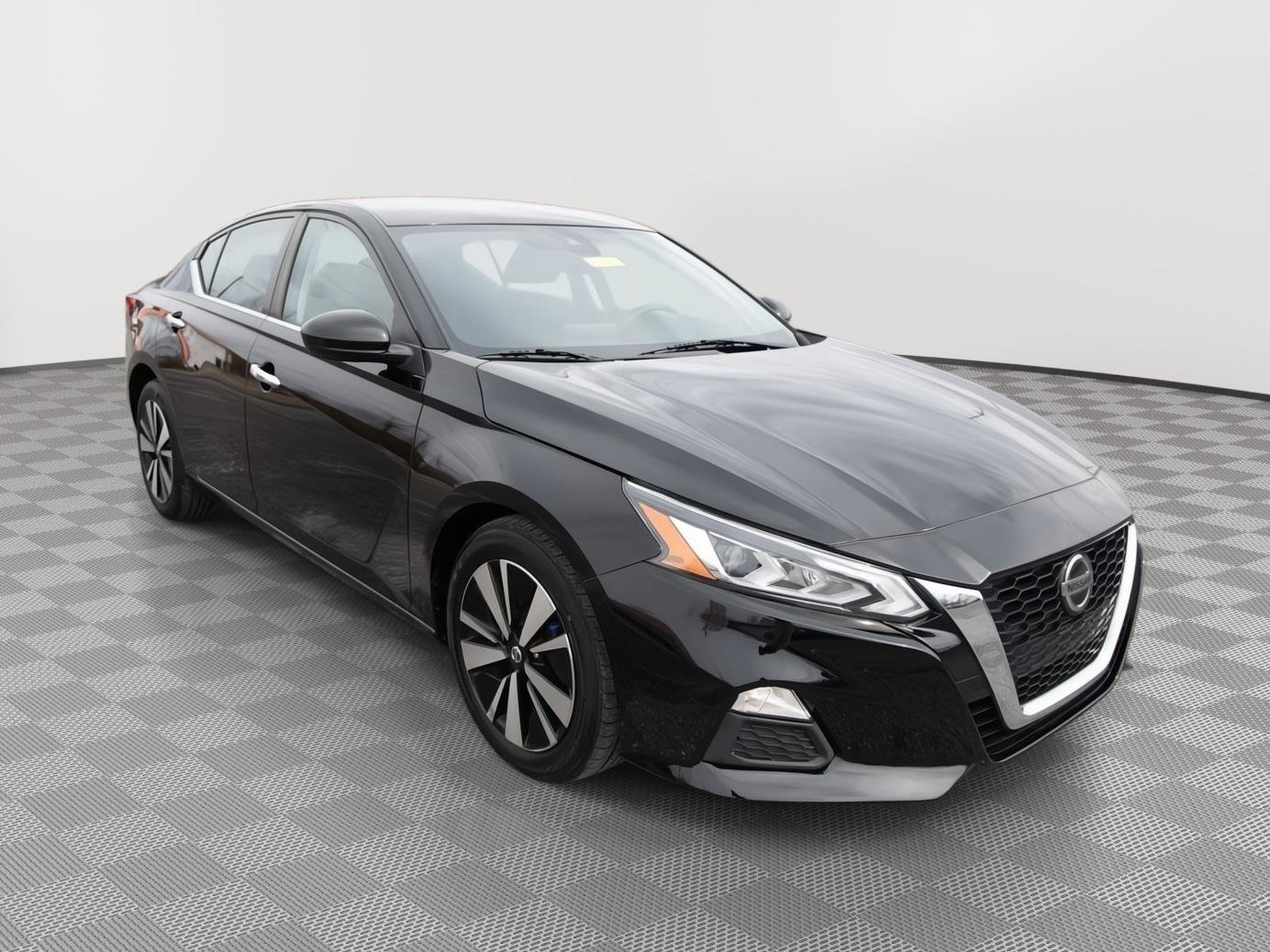 Used 2021 Nissan Altima 2.5 SV image 3