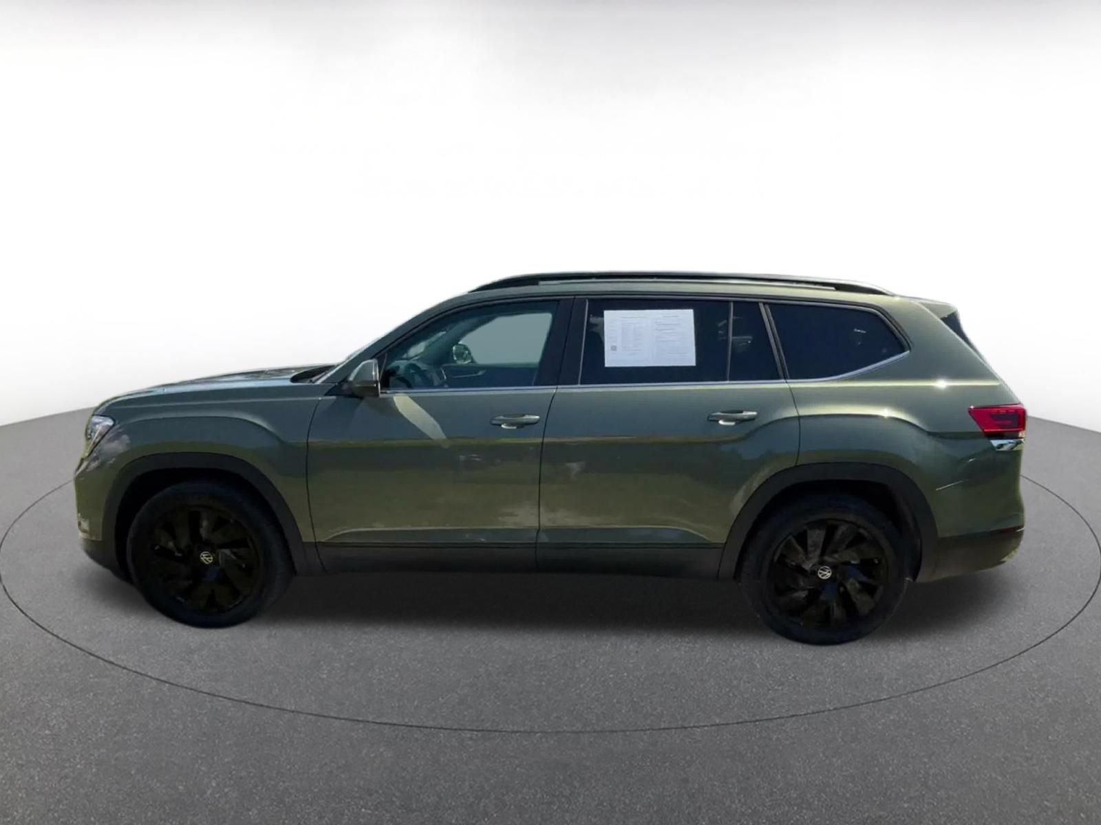 Used 2026 Volkswagen Atlas SE FWD image 8