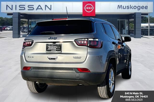 Used 2023 Jeep Compass Sport image 5