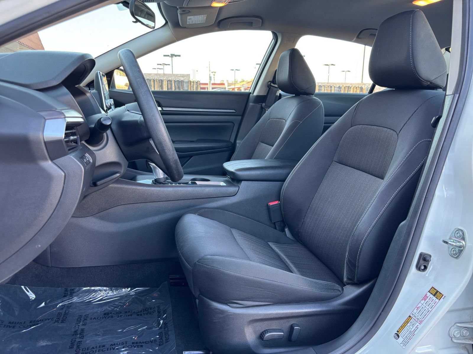 Used 2025 Nissan Altima 2.5 SV FWD image 27