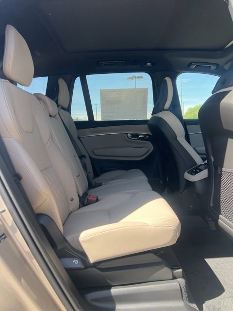 New 2026 Volvo XC90 B5 Core w/ Protection Package Premier image 30