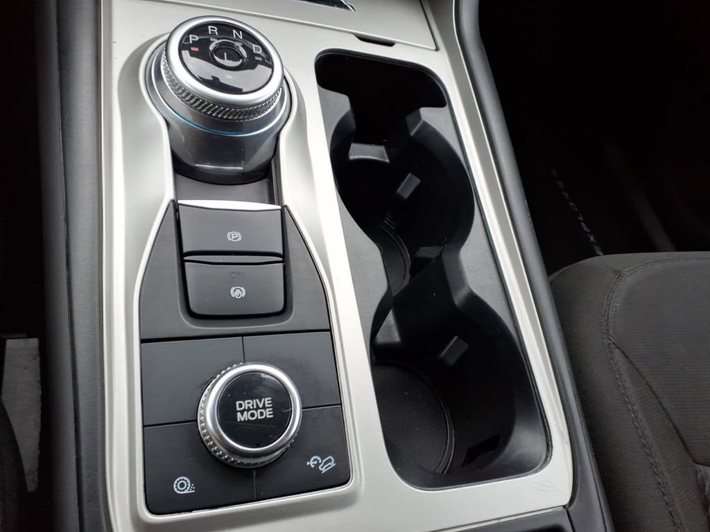 Used 2023 Ford Explorer XLT AWD/4WD image 23